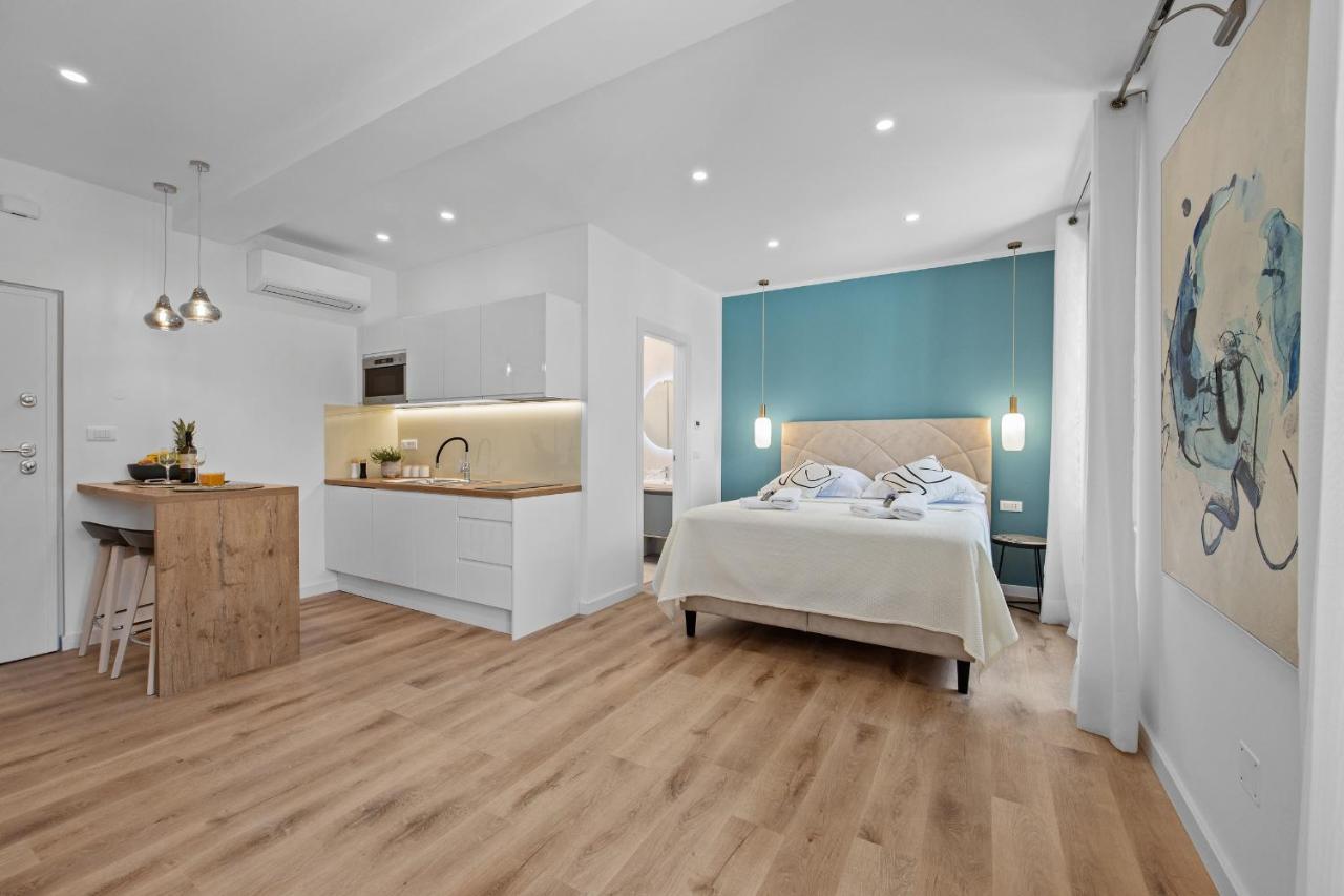 Giardini M Studio Apartments Pula Bagian luar foto